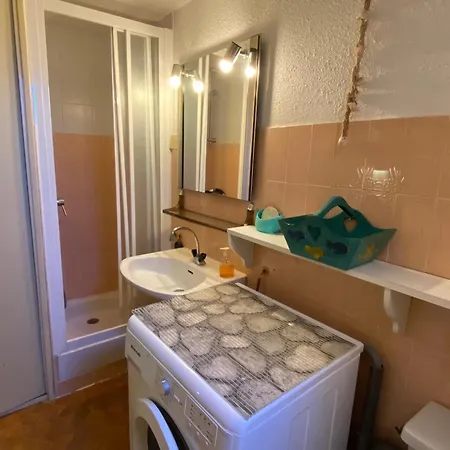 T2 Mezzanine, Parking, Animaux Ok - 5 Pers. - Fr-1-798-72 Appartamento *